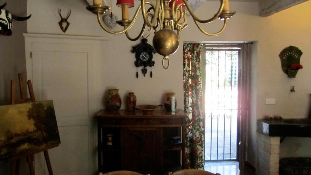 Maison D'Hotes La Boca Sommières Rum bild